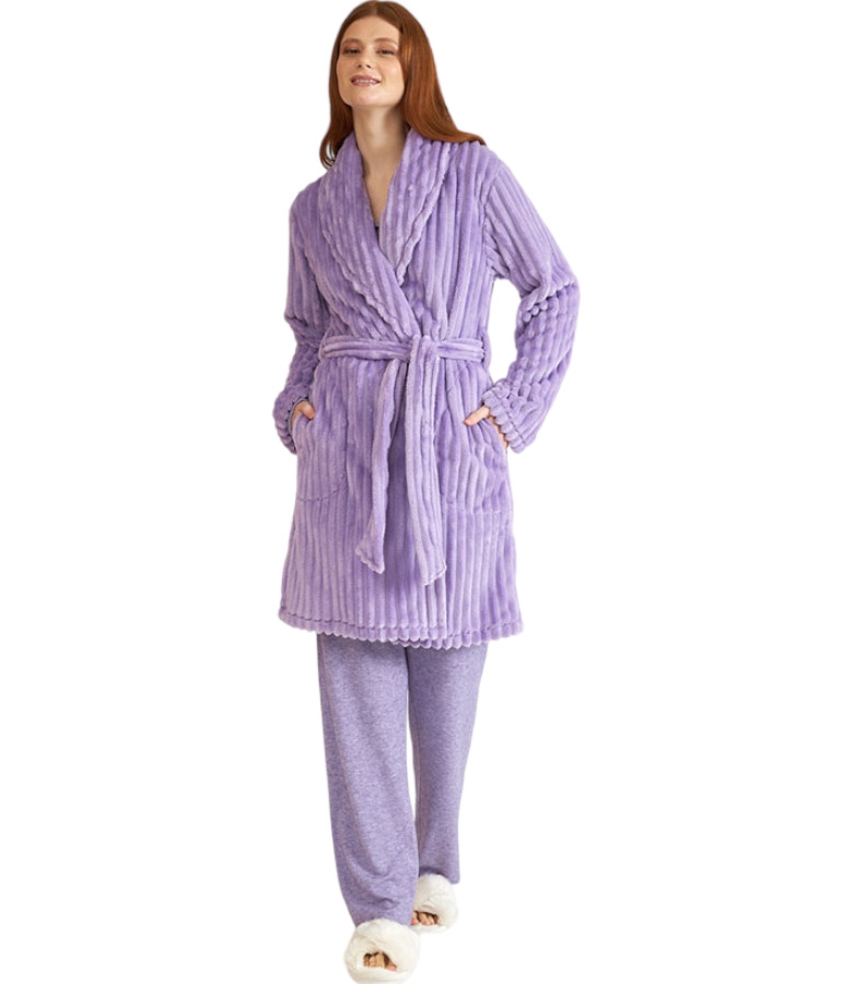 Woman 's Fluffy Robe