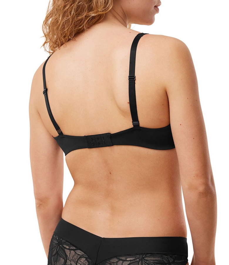 Triumph Σουτιέν με Μπανέλα Body Make Up Illusion Lace WP